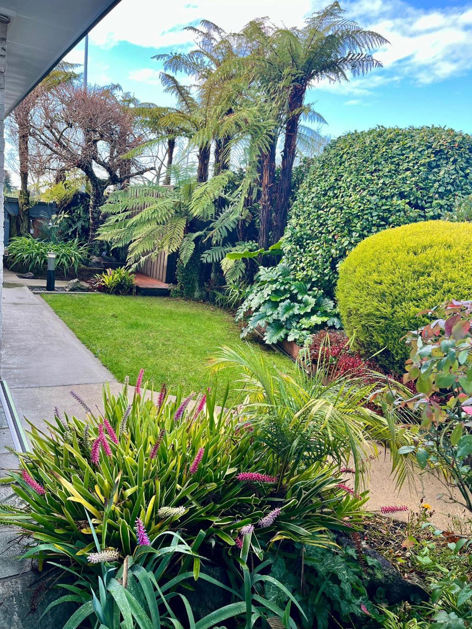 With Spa, Sauna, Garden In Prime Location Holiday home Rotorua
