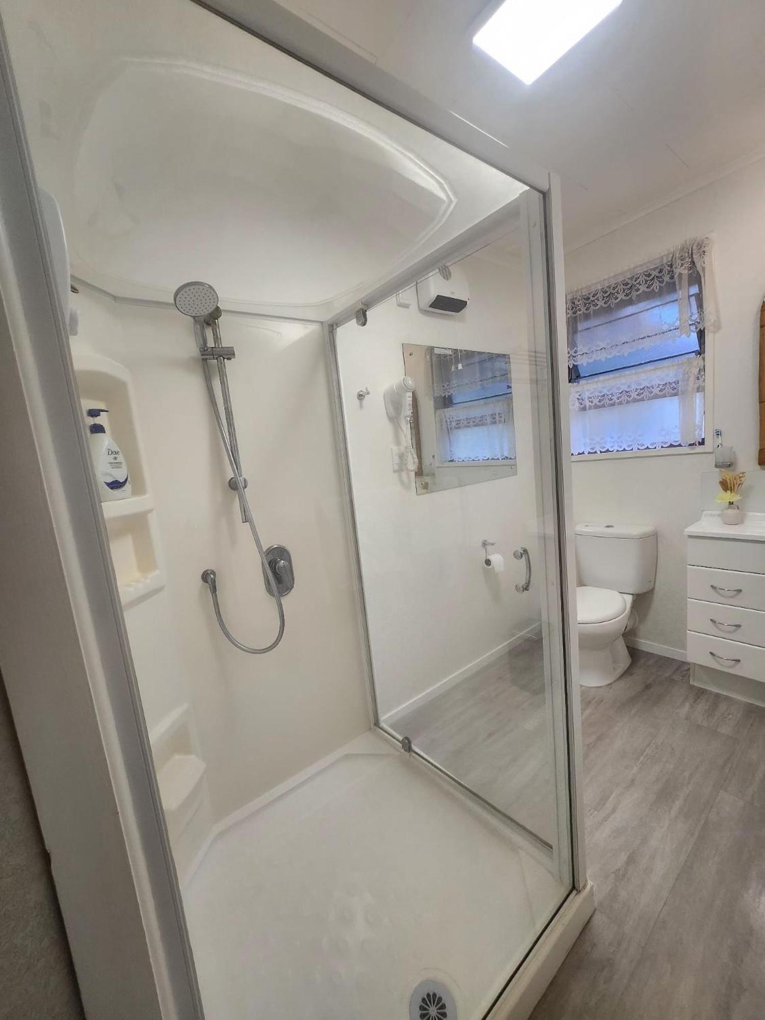 With Spa, Sauna, Garden In Prime Location *