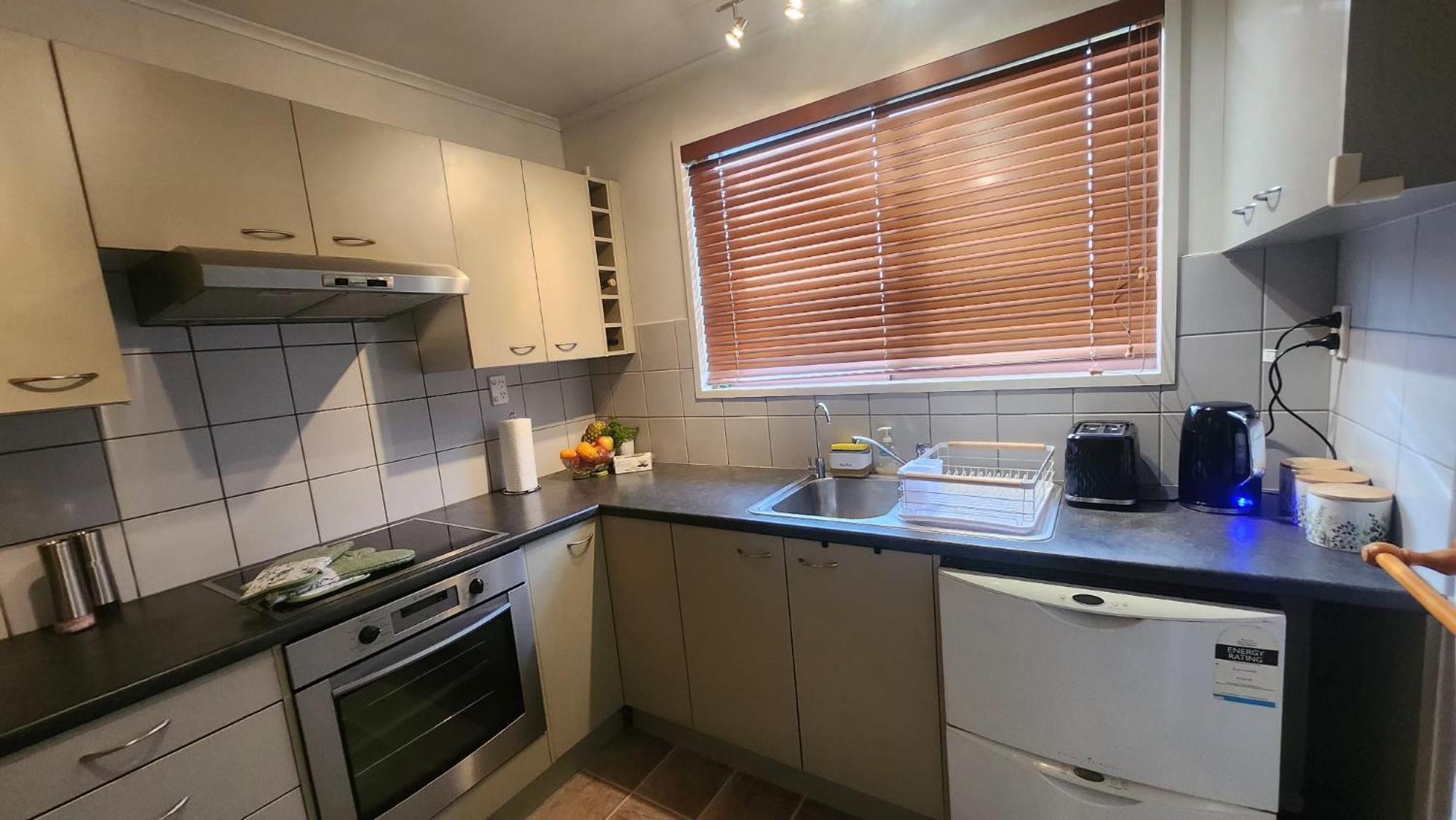 With Spa, Sauna, Garden In Prime Location
