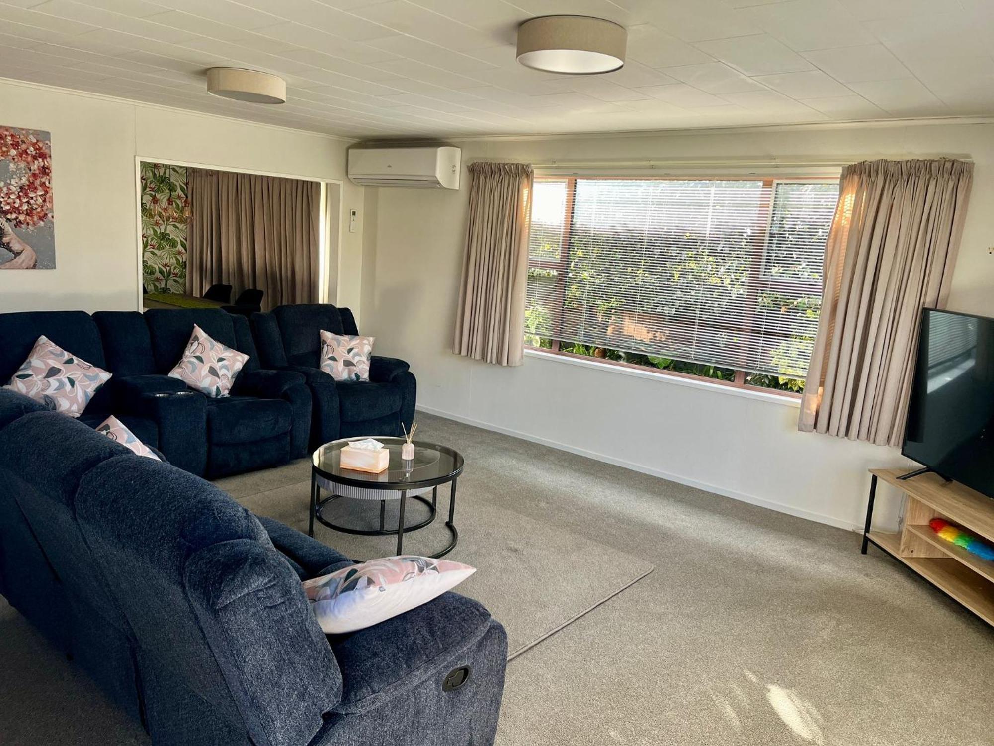 With Spa, Sauna, Garden In Prime Location Holiday home Rotorua